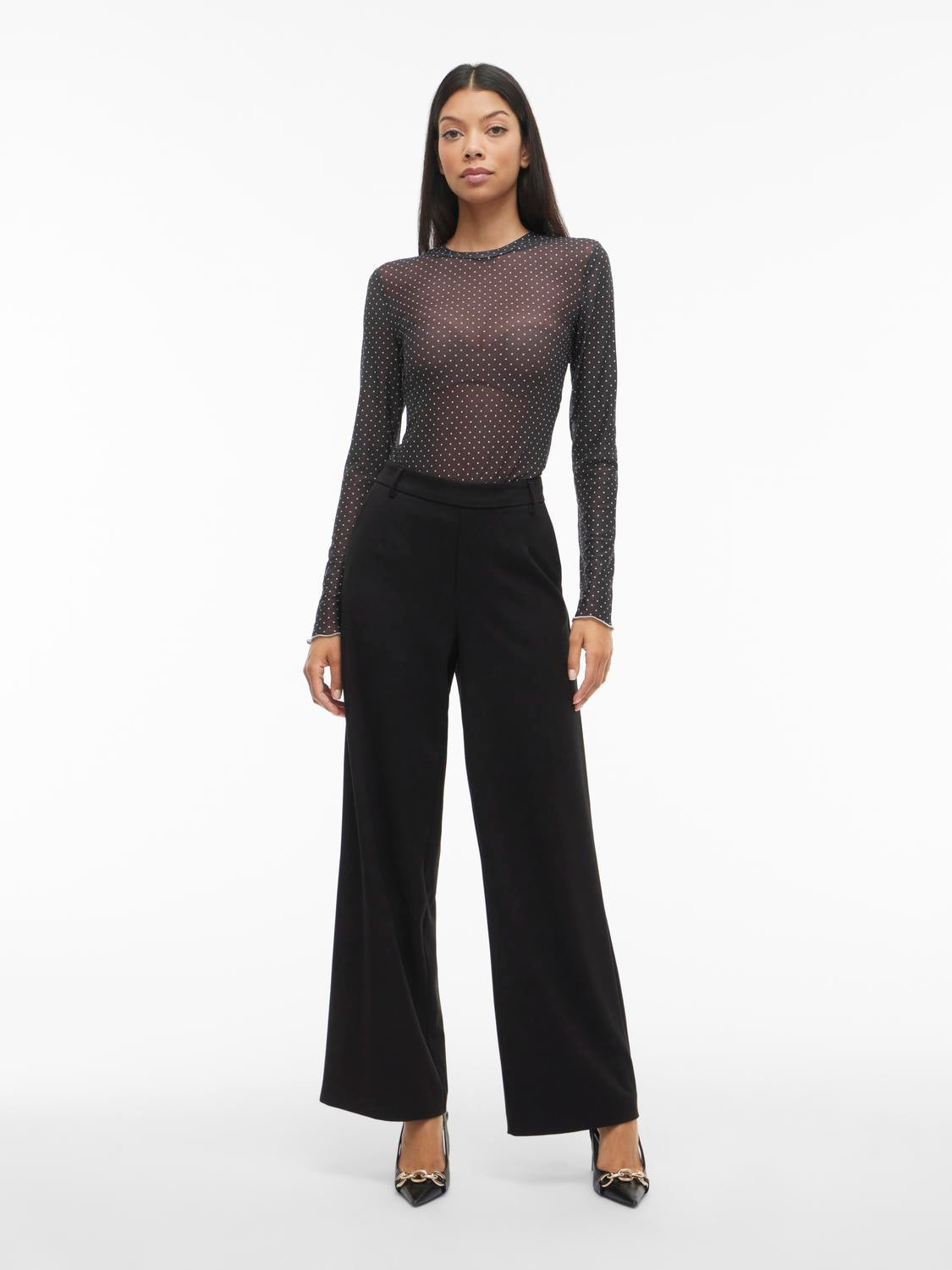 model_shot-front_full